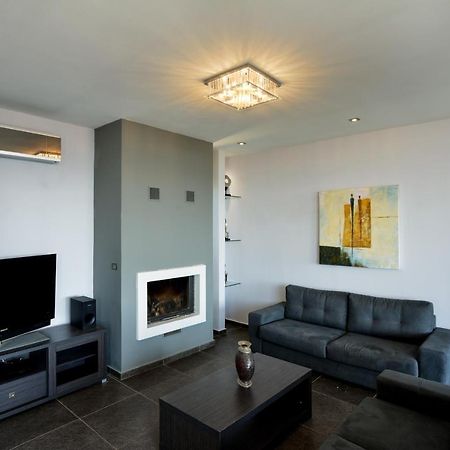 Adorno Luxury Villas Chorafakia Exterior photo