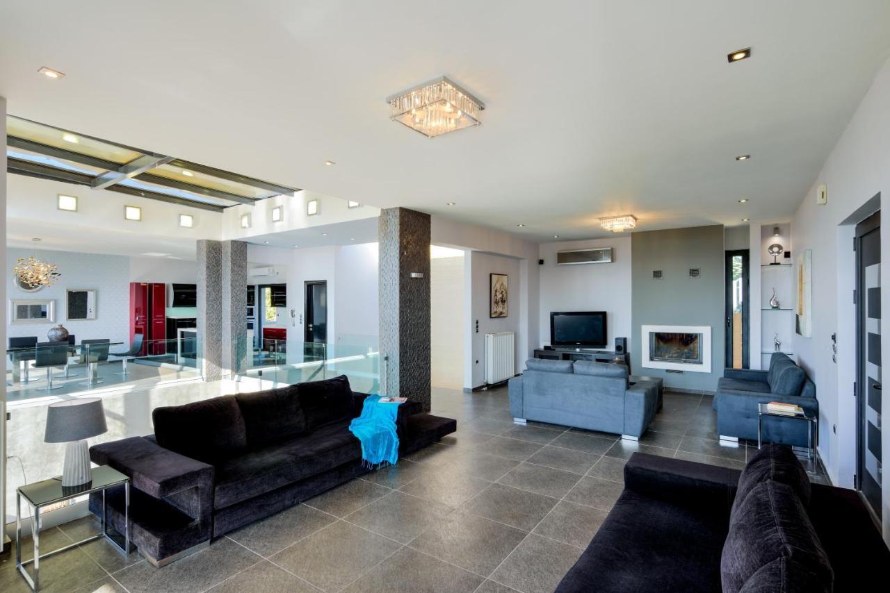 Adorno Luxury Villas Chorafakia Exterior photo