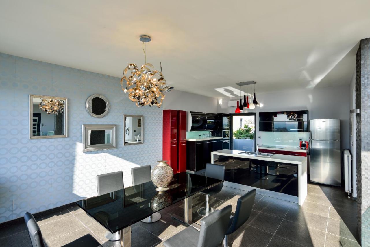 Adorno Luxury Villas Chorafakia Exterior photo
