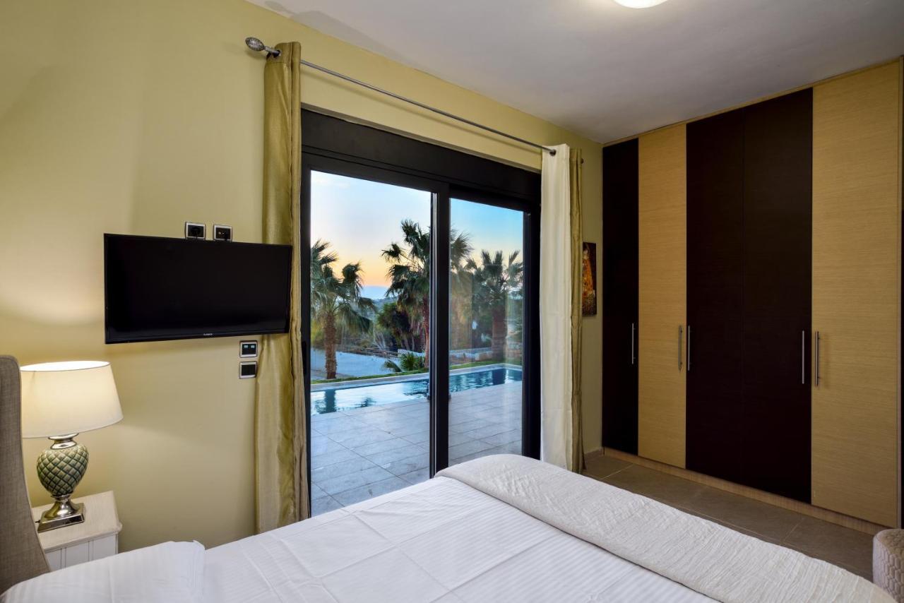 Adorno Luxury Villas Chorafakia Exterior photo
